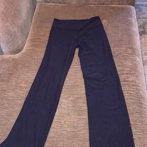 Black Lululemon reversible leggings